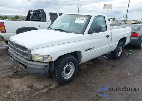 1998 Dodge Ram 1500 z USA, uszkodzony, nr VIN 1B7HC16X5WS688143